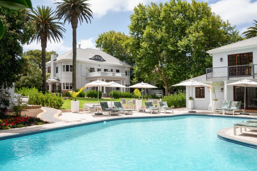 Pool-3-bedroom-Garden-Suite-and-Manor-House-1